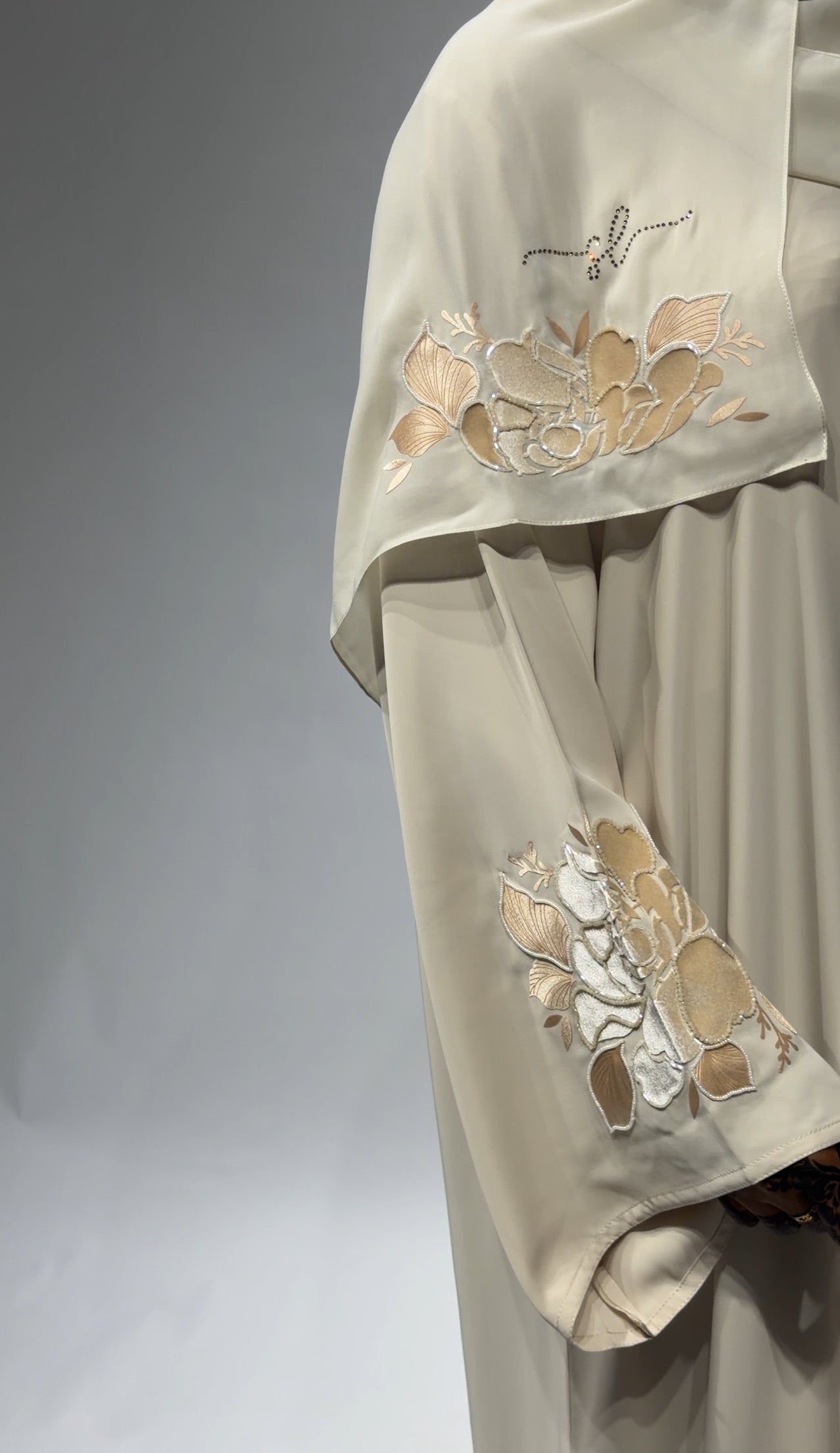 Ivory Blossom Abaya