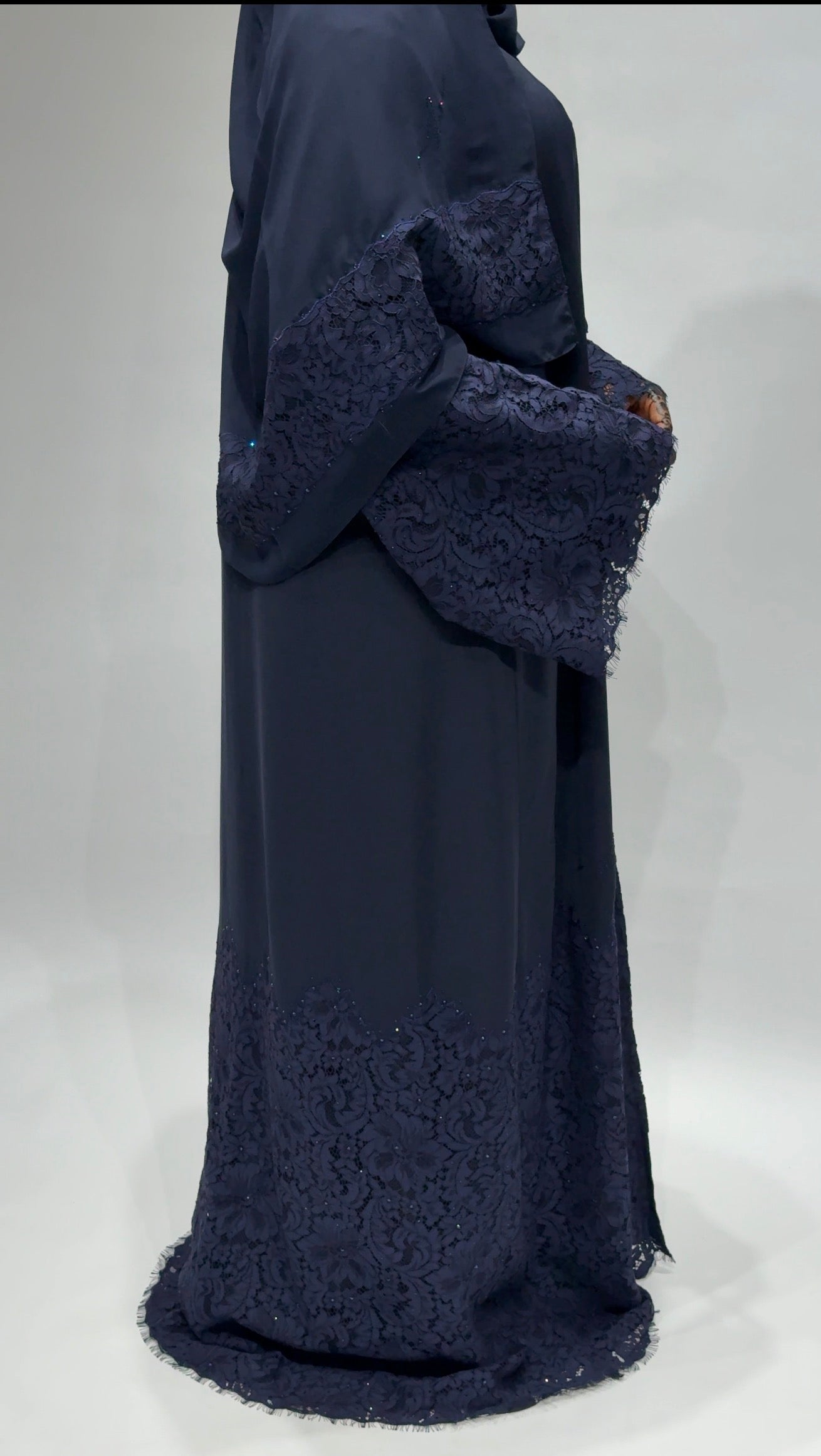 Midnight Luxe Lace Exclusive -Abaya