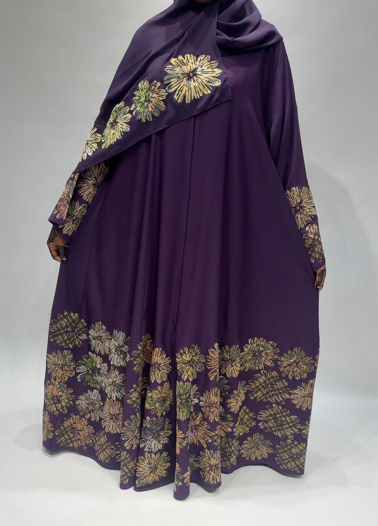Luxury Hand-Cut Floral Abaya