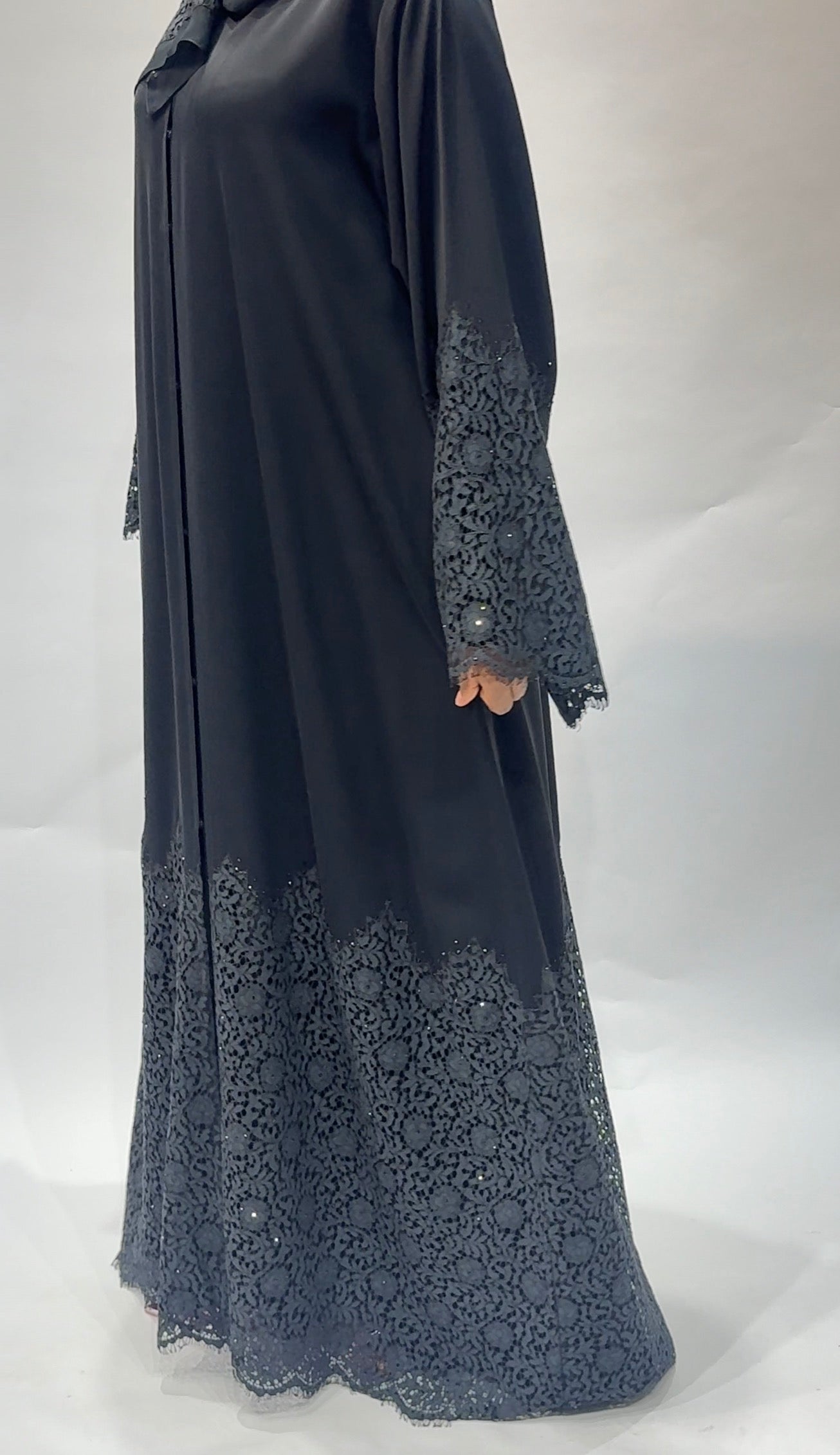 Midnight Noir Lace Exclusive-Abaya