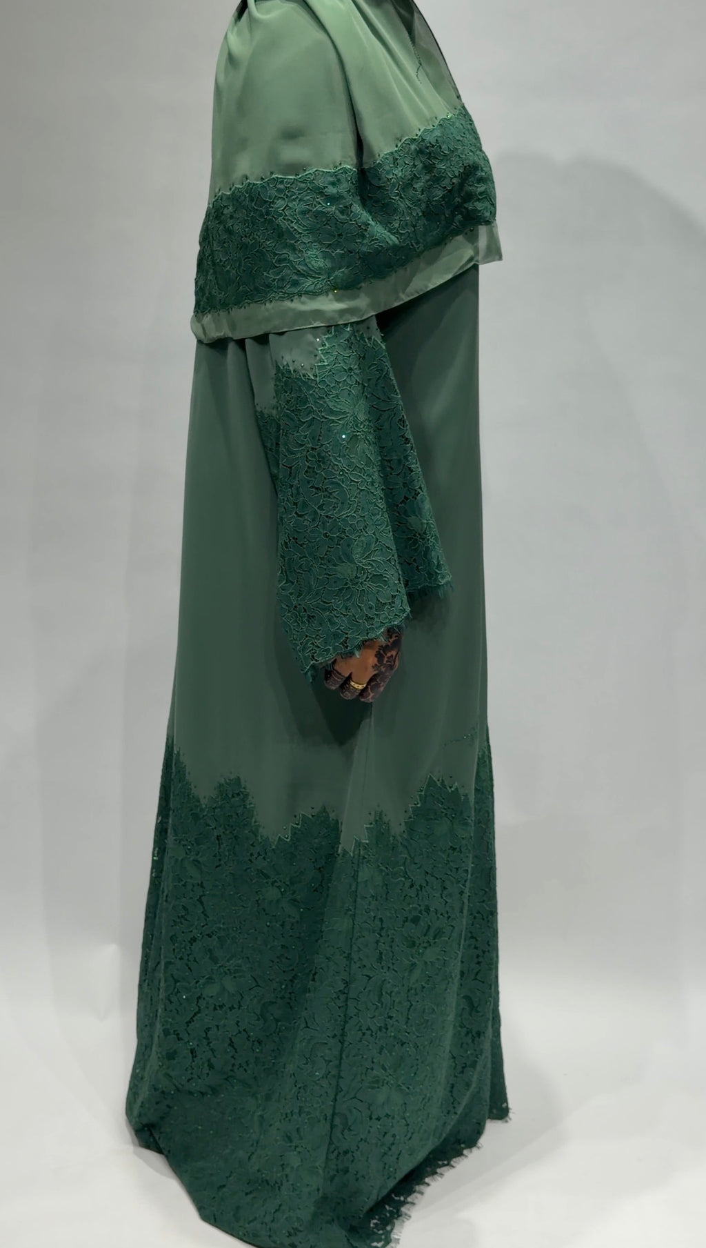 Emerald lace serenity Exclusive-Abaya