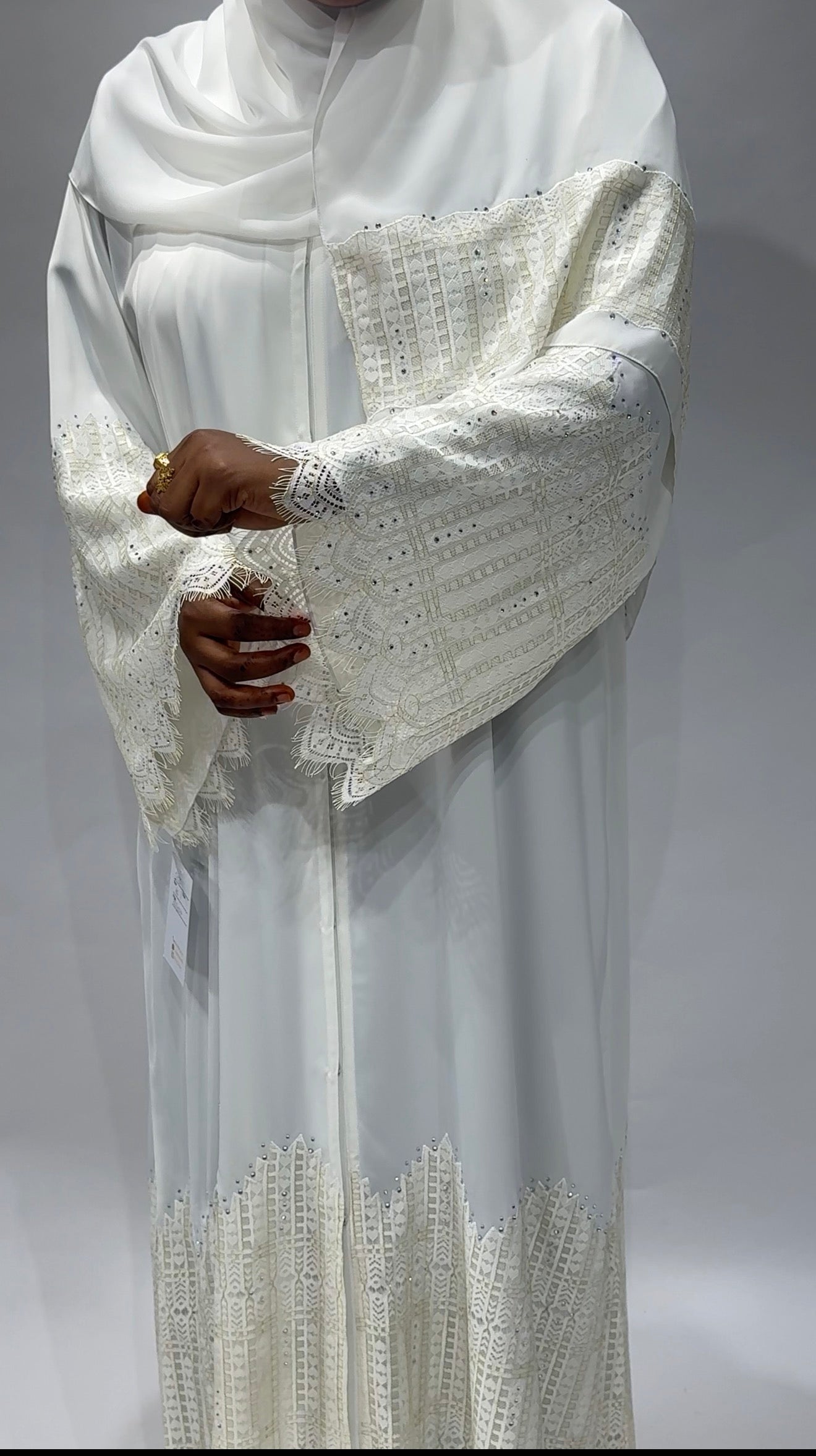 Elegant Ivory Exclusive-Abaya