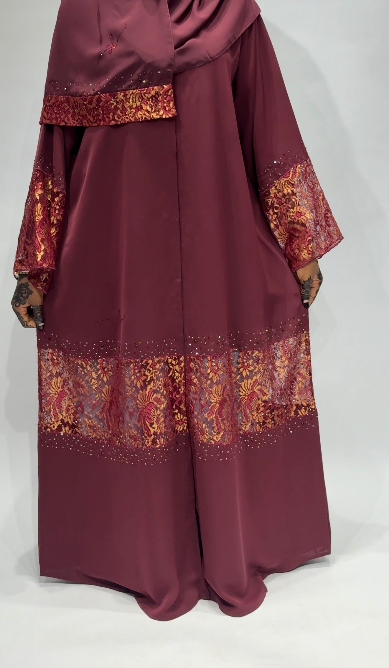 Burgundy Heritage Exclusive-Abaya
