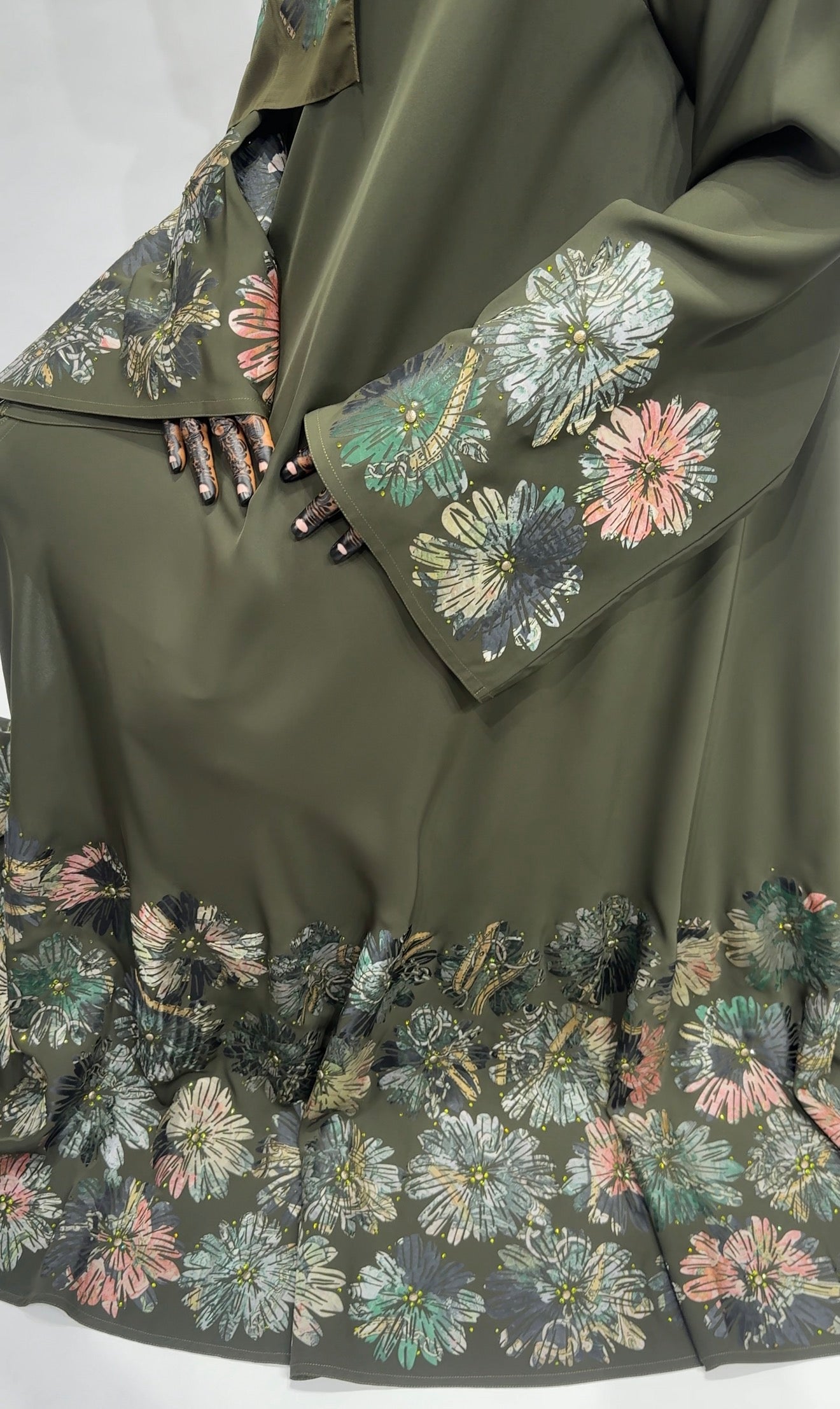 Luxury Hand-Cut Floral Abaya