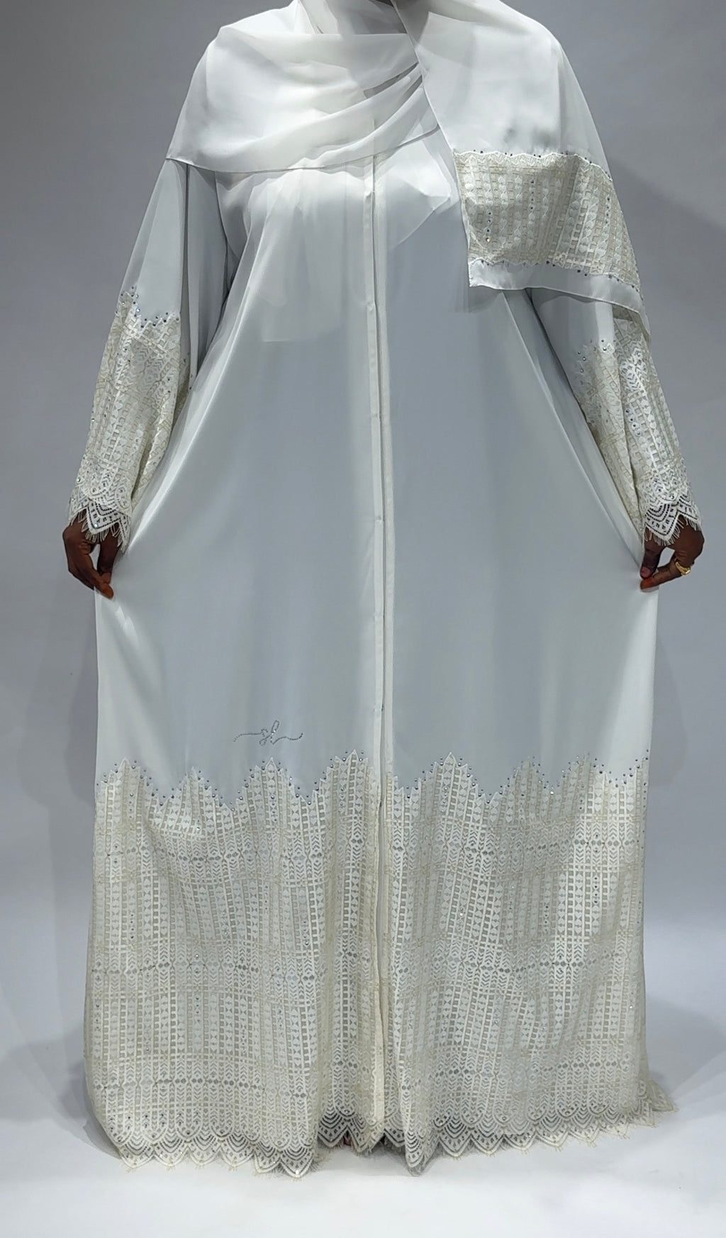 Elegant Ivory Exclusive-Abaya