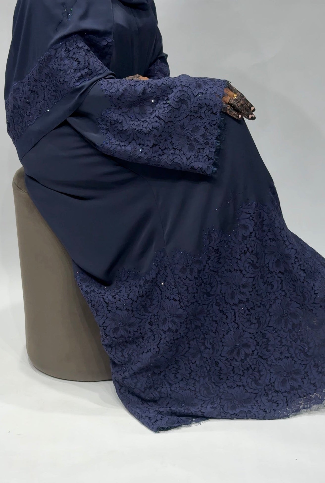 Midnight Luxe Lace Exclusive -Abaya