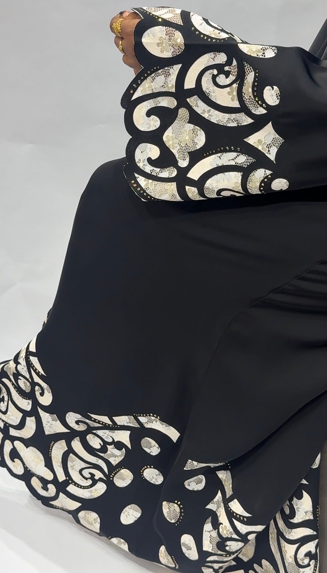 Black Arabesque Elegance Exclusive-Abaya