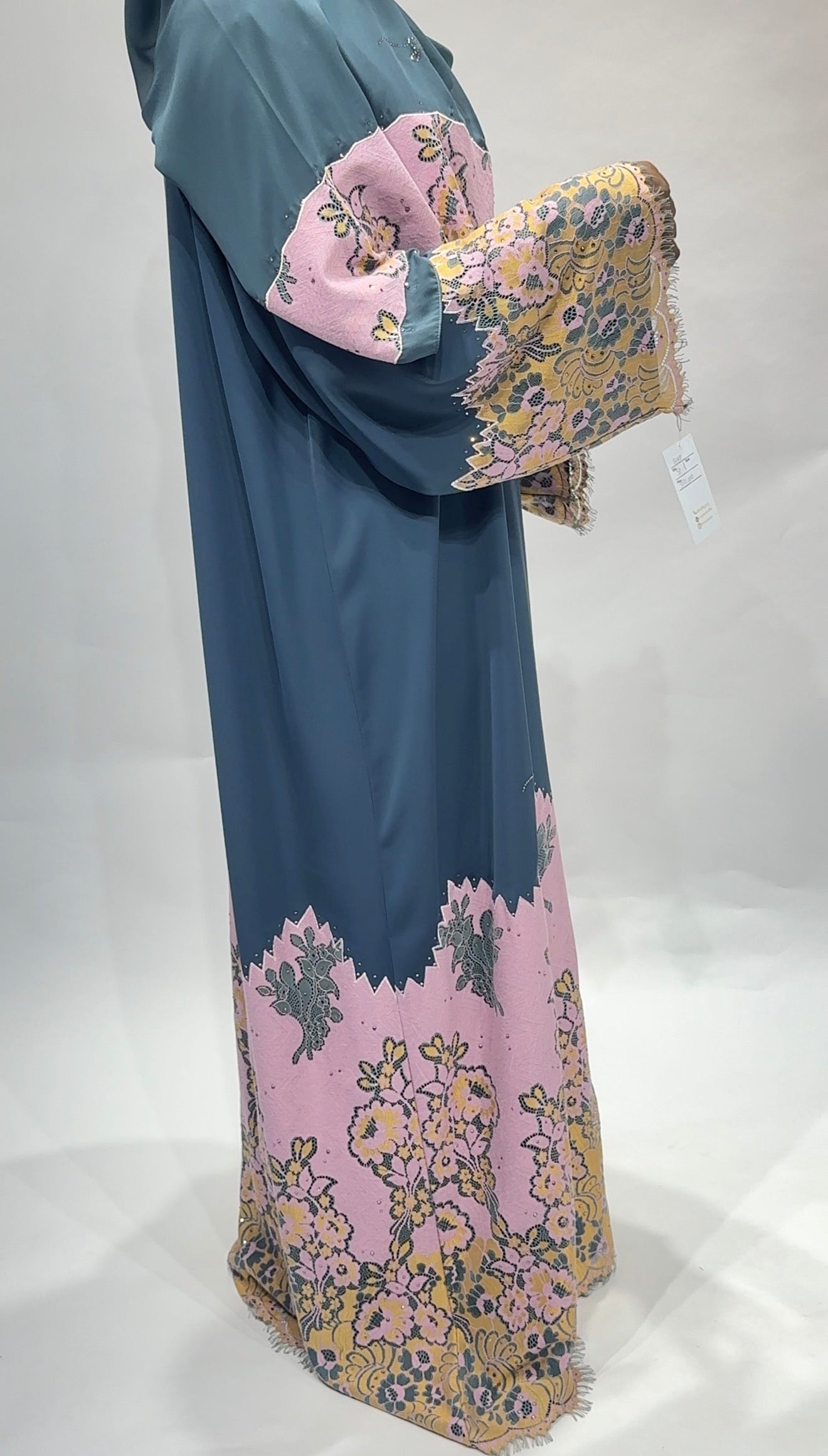 Exclusive luxury Dubai Abaya